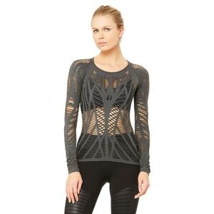 ALO‎ Yoga shirt Cut Out Cuffed long Sleeve fitted top grey